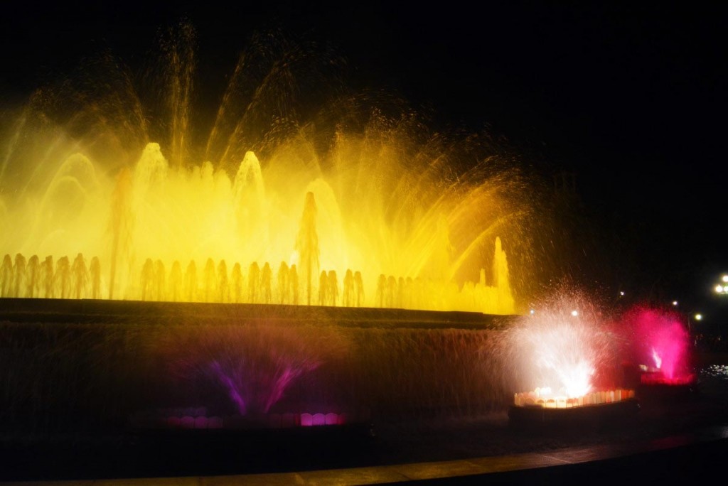 Магическите фонтани, Монджуик, Барселона за туристи