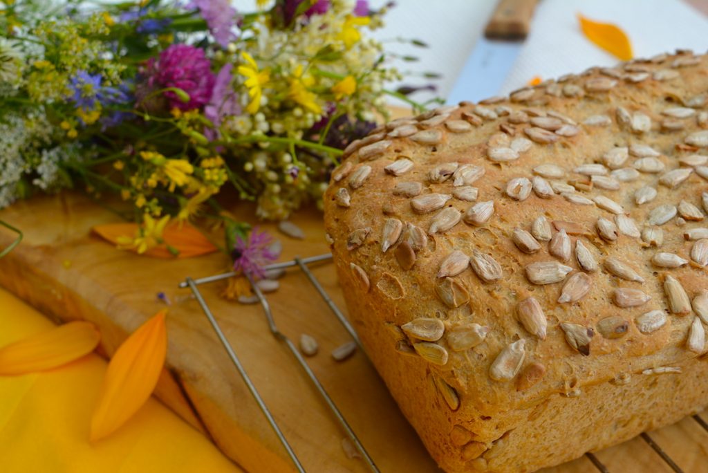 Barley bread with sunflower seeds - easy vegan bread recipe