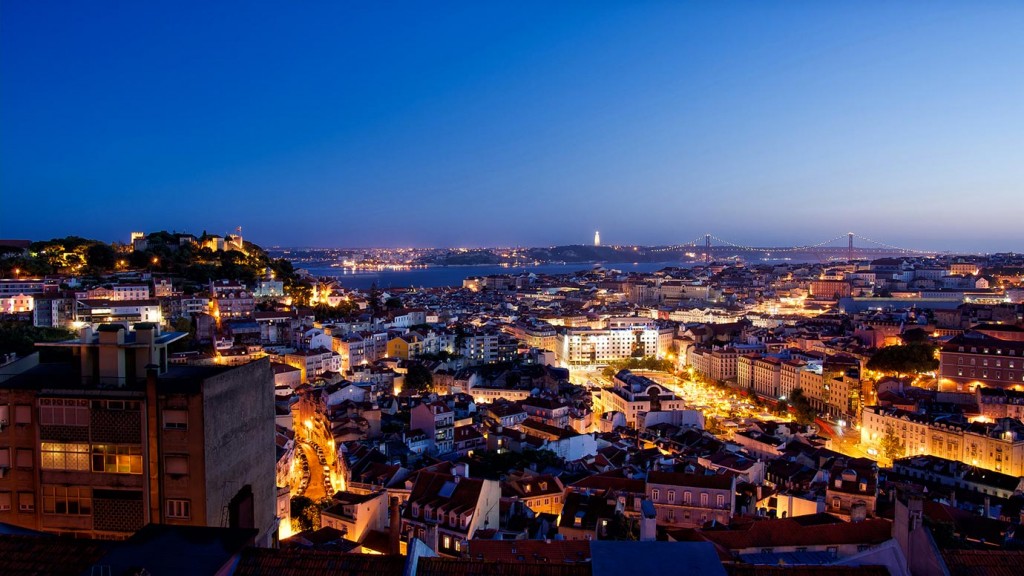 The small Lisbon and the big earthquake